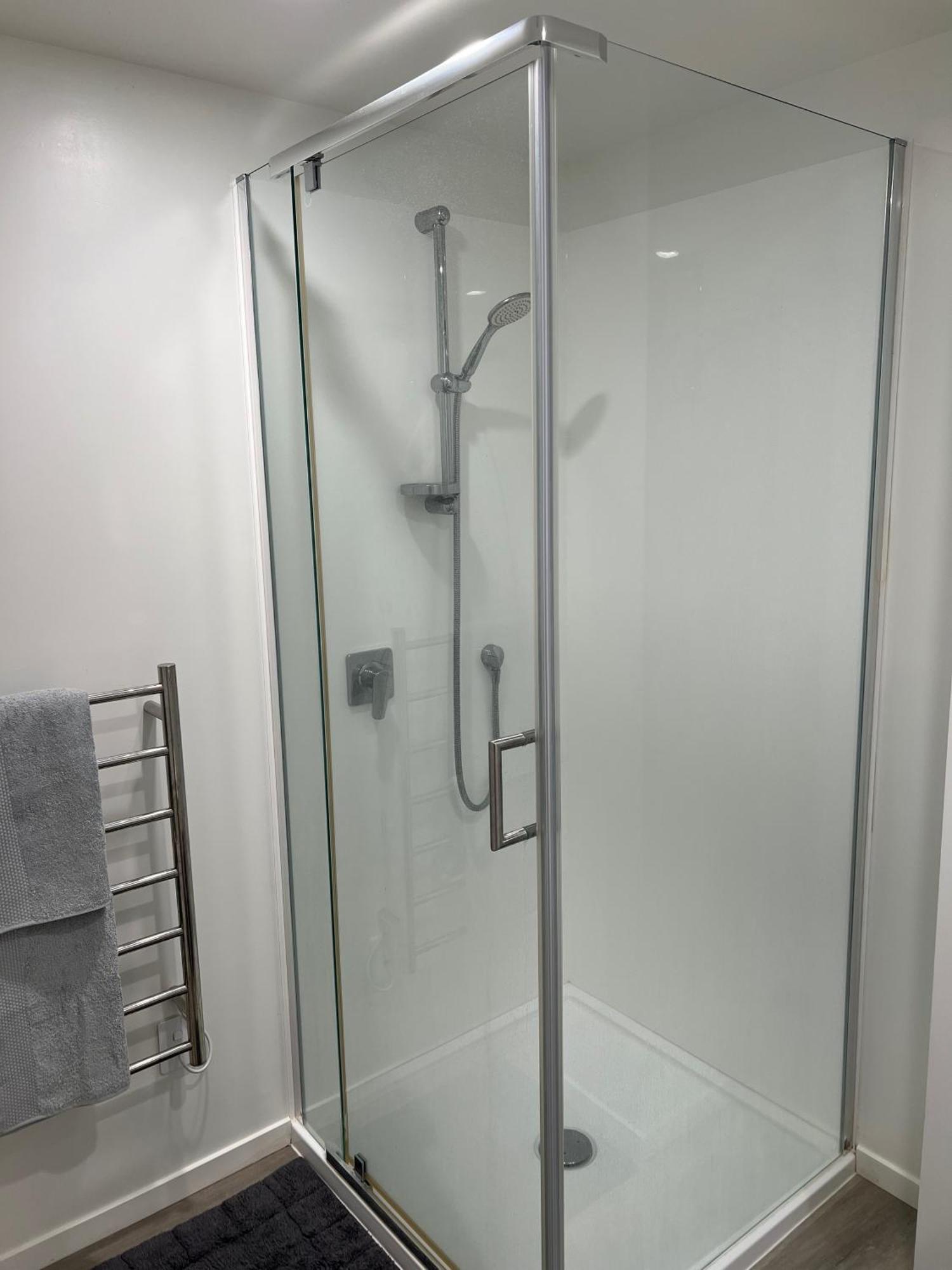 Russell Apartment - Unit 1 Ngoại thất bức ảnh
